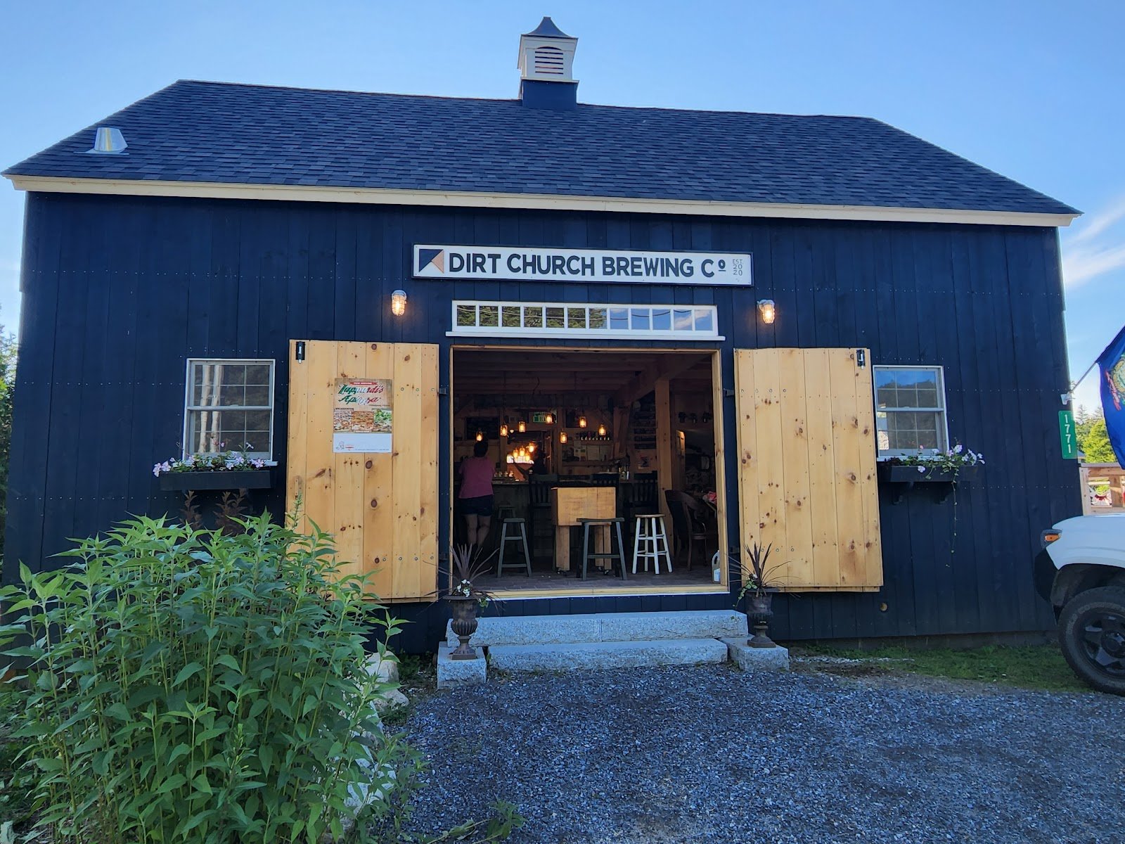 dirt-church-brewing-company-4