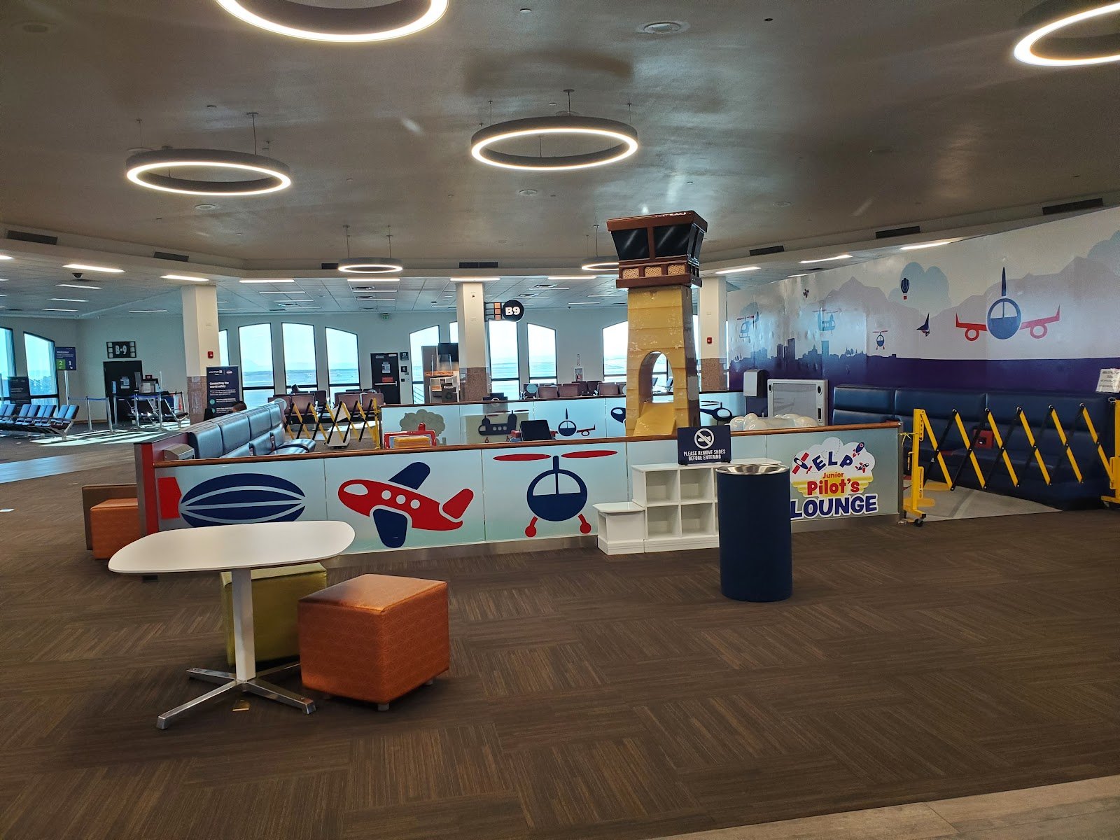 elp-junior-pilots-lounge-3