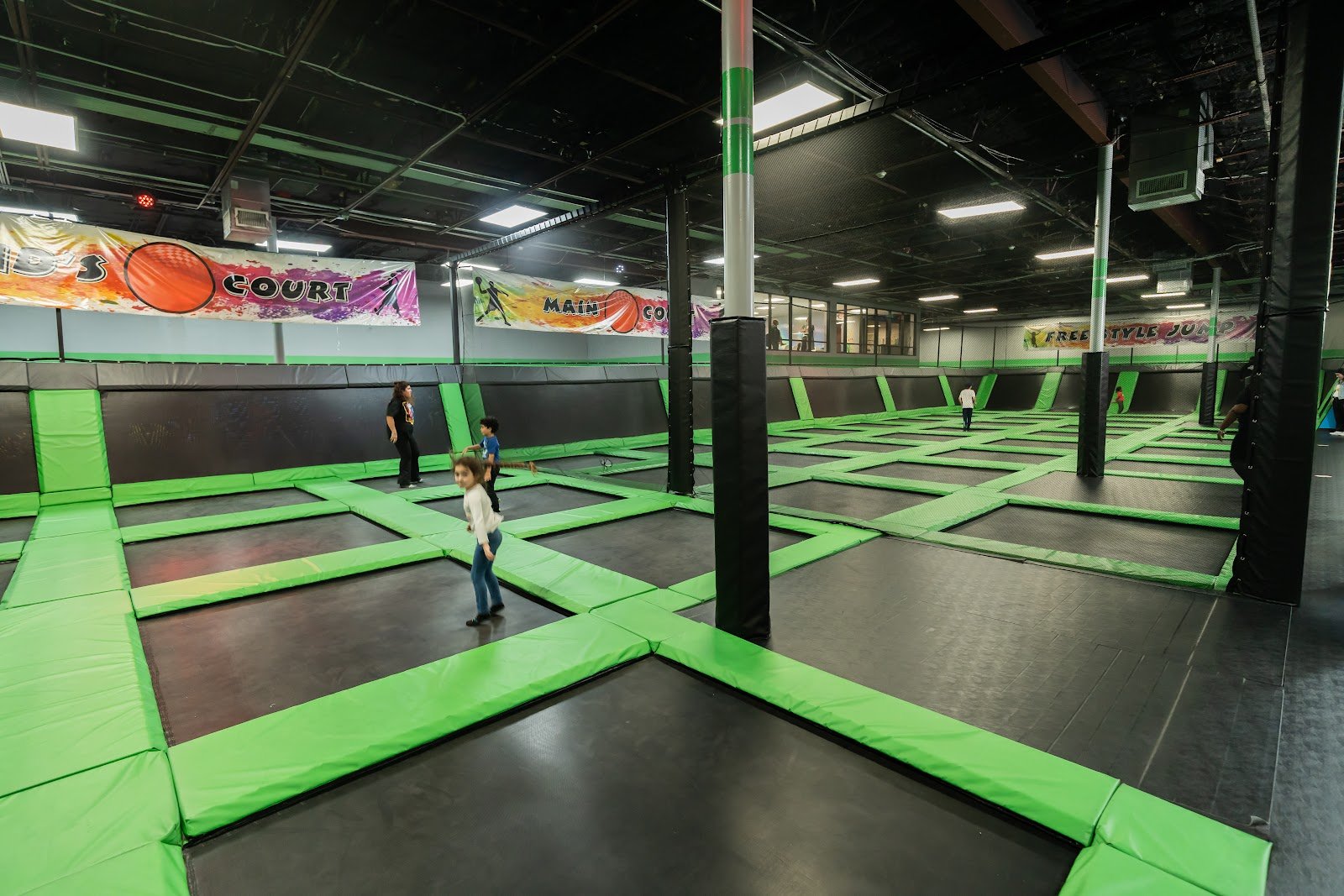 flip-n-fun-trampoline-park-2