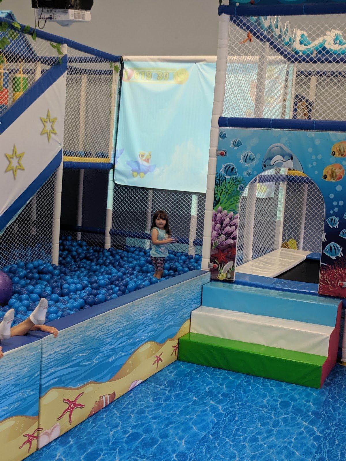 fun-n-play-indoor-playground-4