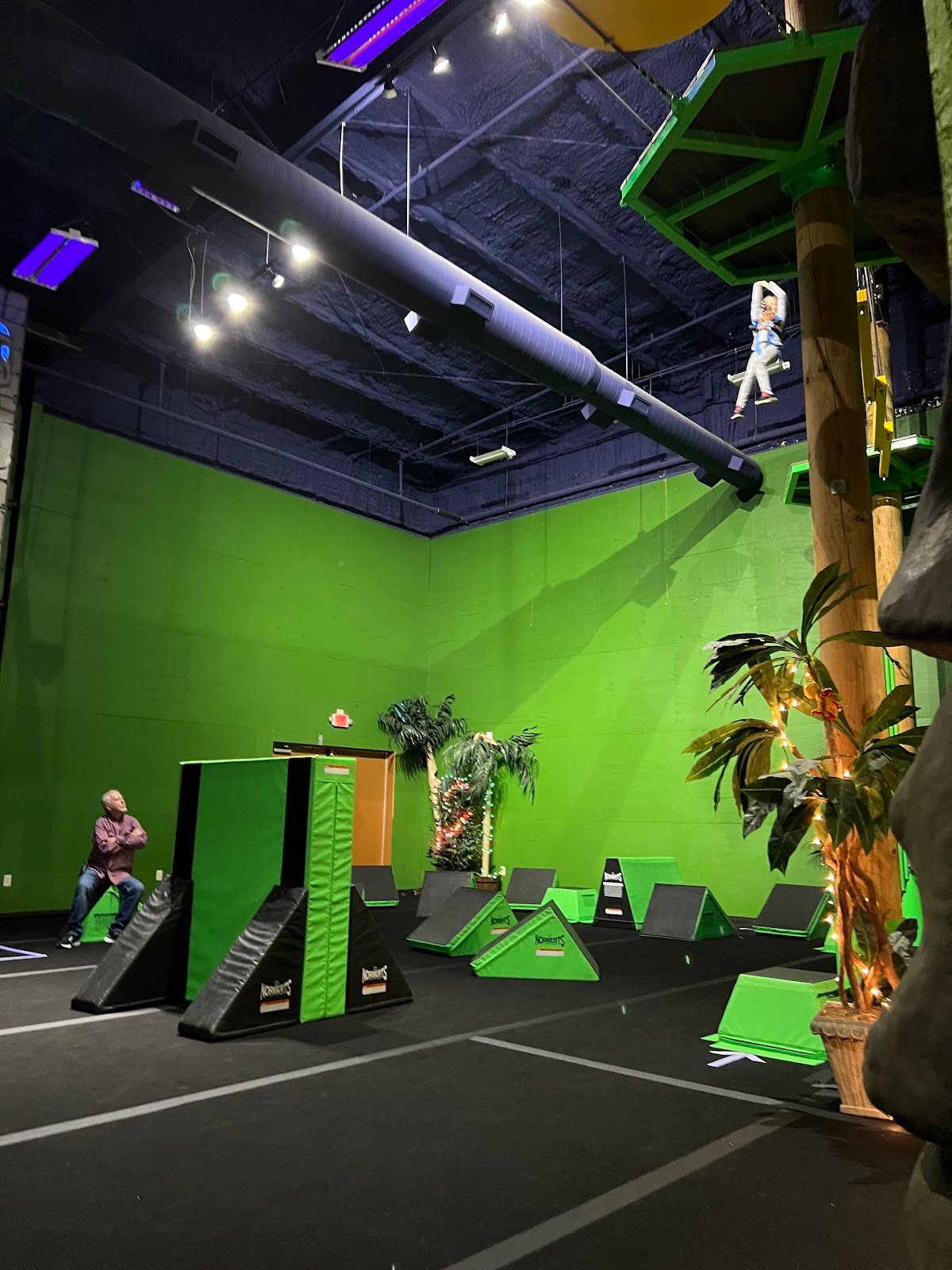 jungletrek-rockwall-indoor-playground-3