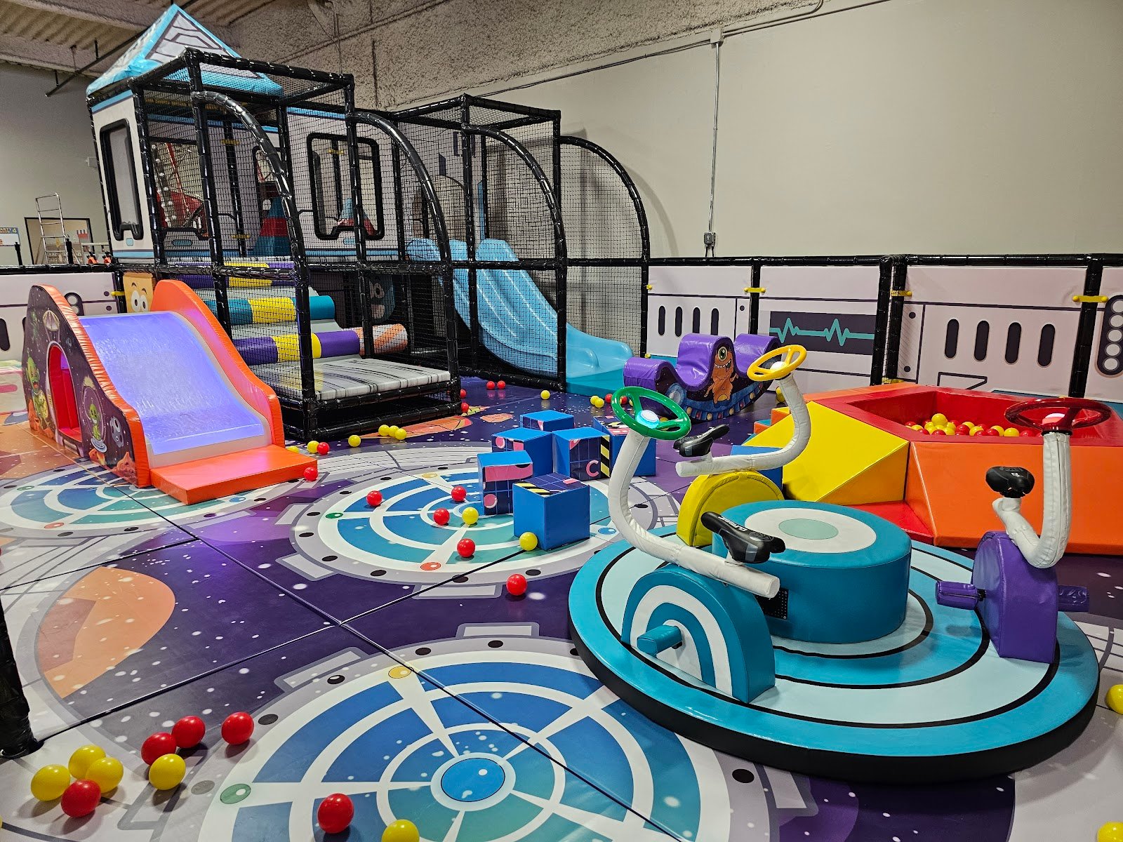 kangas-indoor-playcenter-cafe-atascocita-4