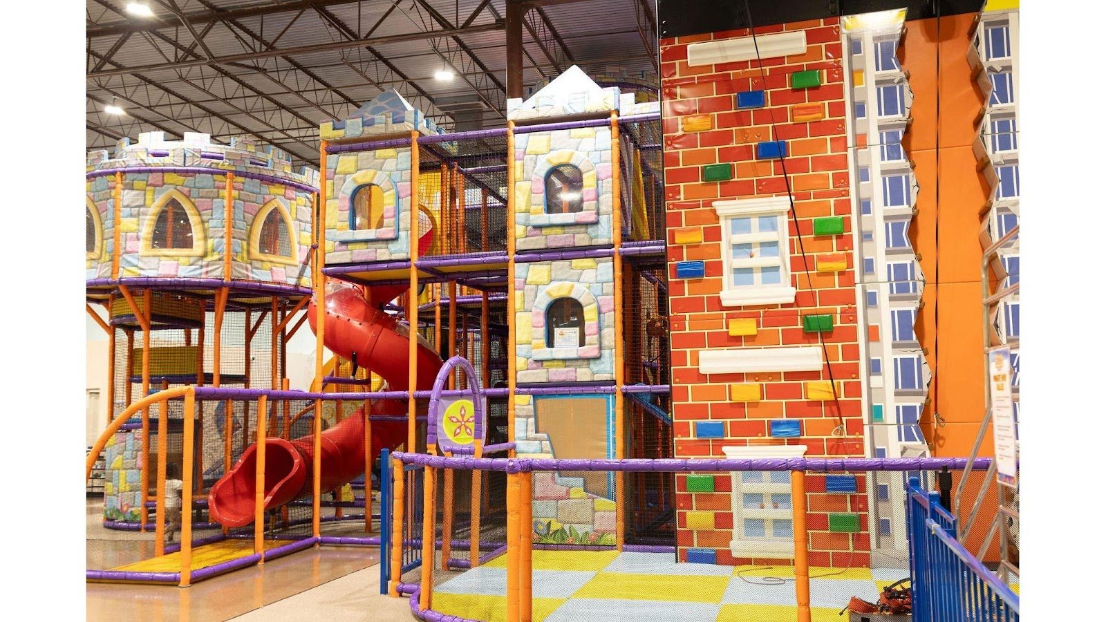 kangas-indoor-playcenter-cypress-1