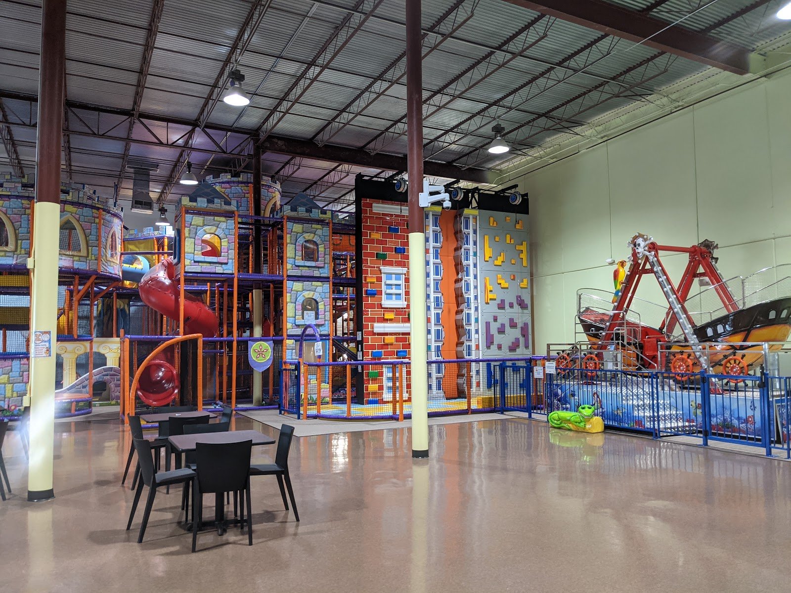 kangas-indoor-playcenter-cypress-2