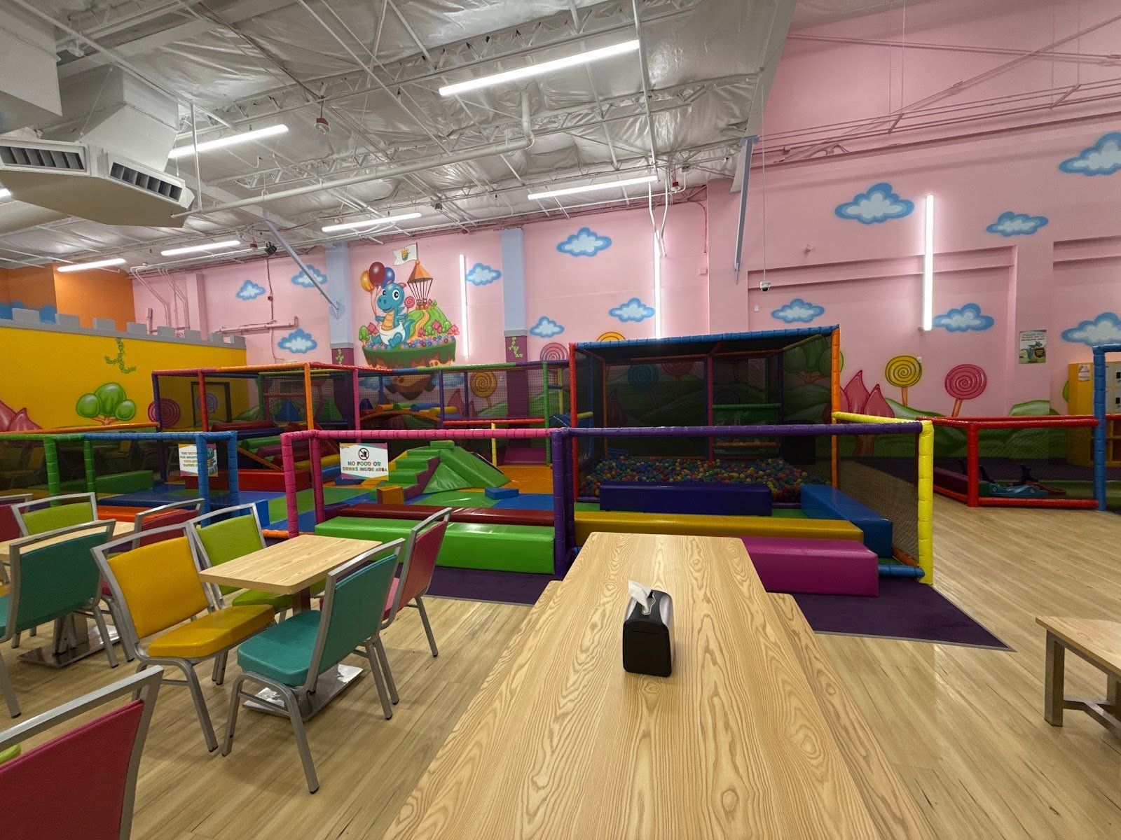 kids-empire-bayshore-1