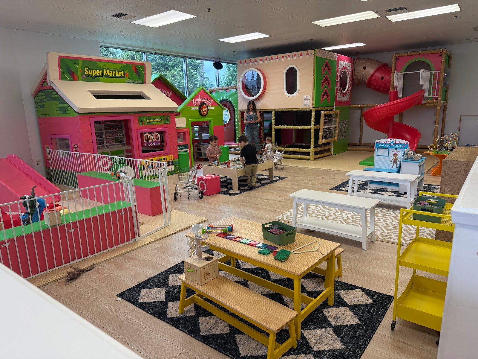 little-pandas-play-cafe-1