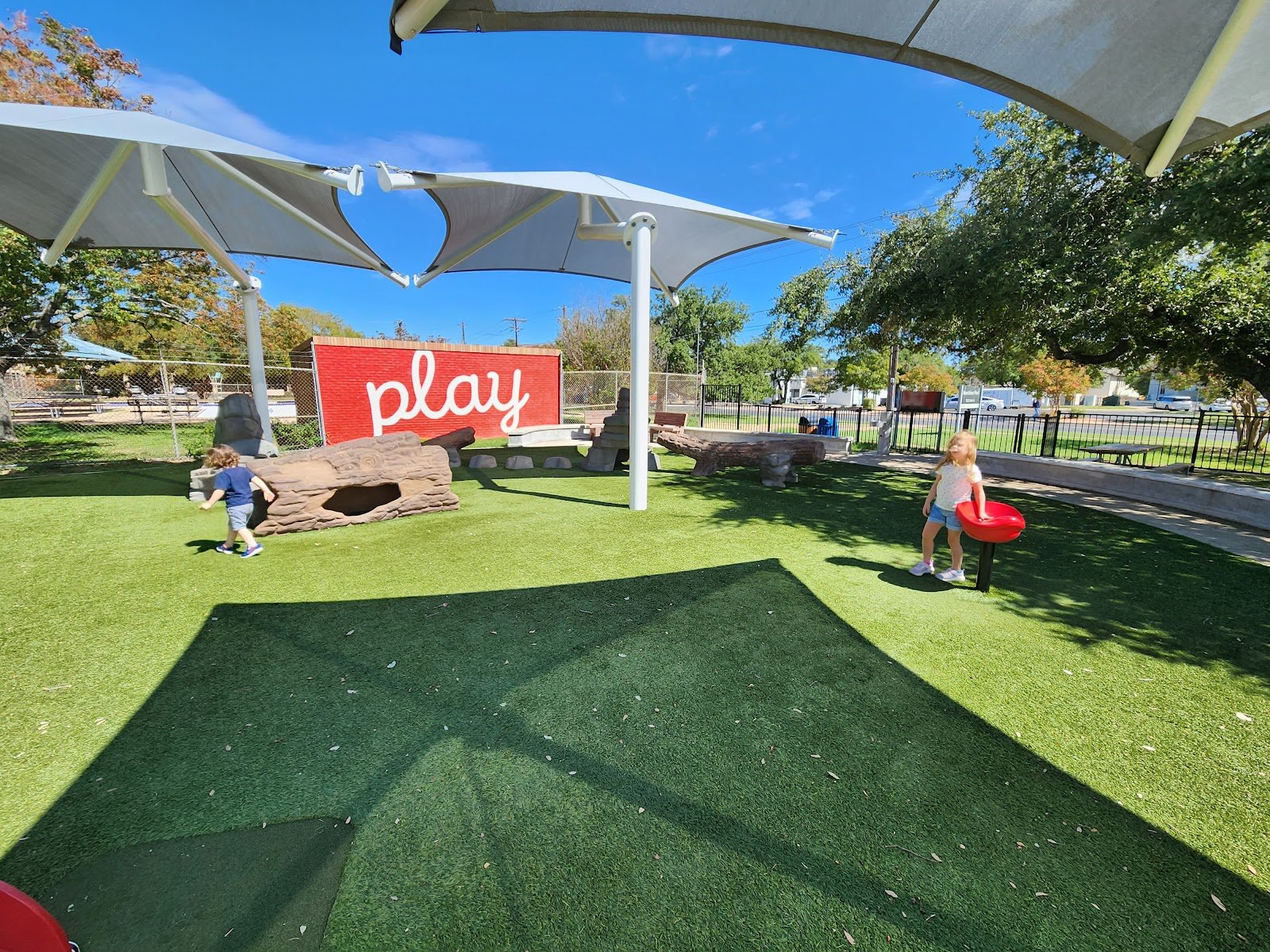 loewy-family-playground-1