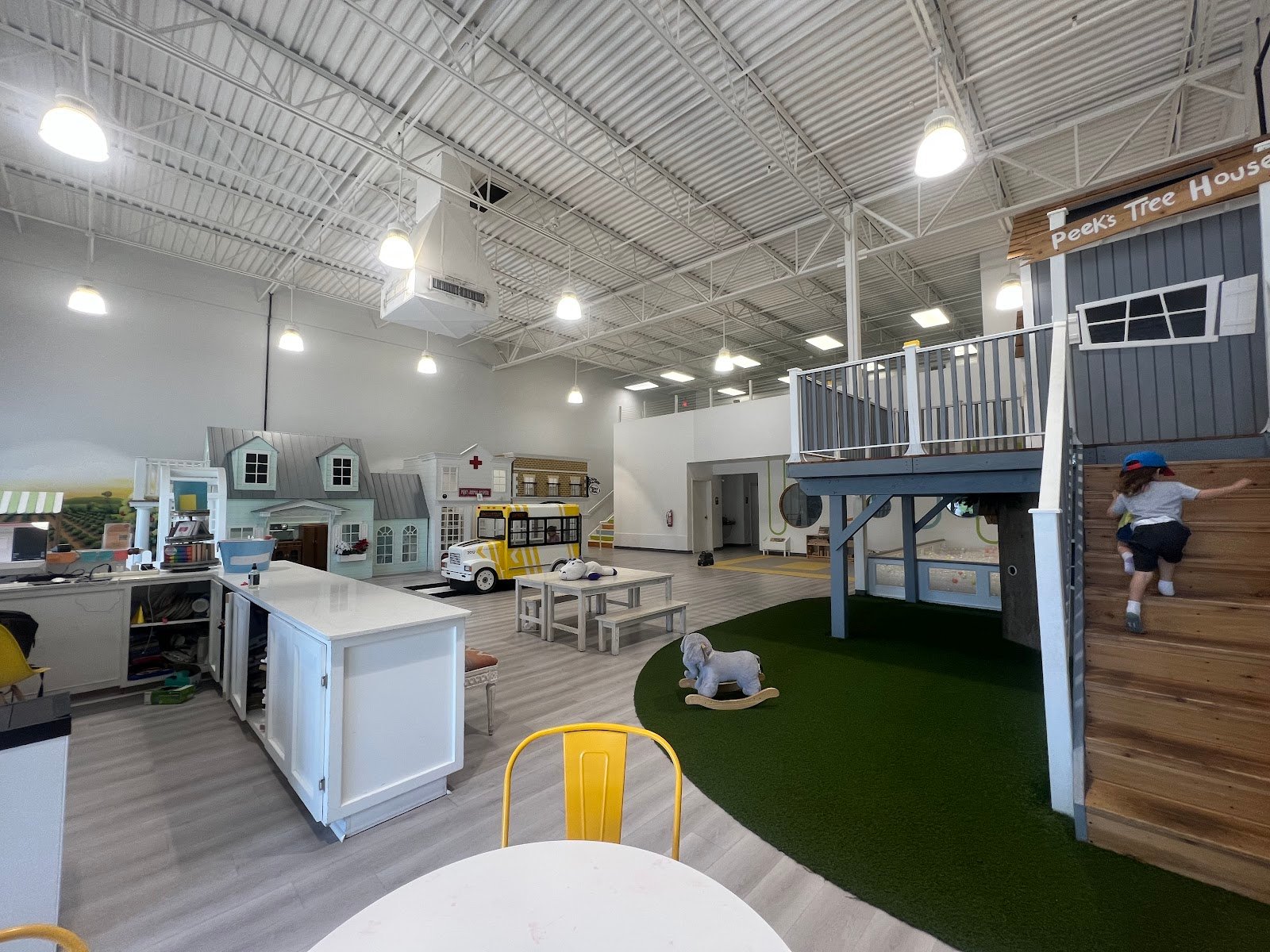 peeknplay-grapevine-2