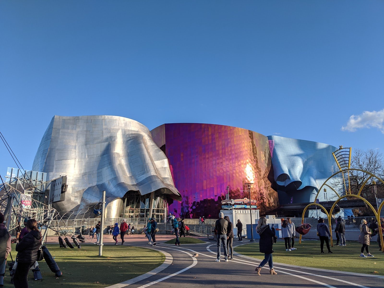 play-at-the-center-4