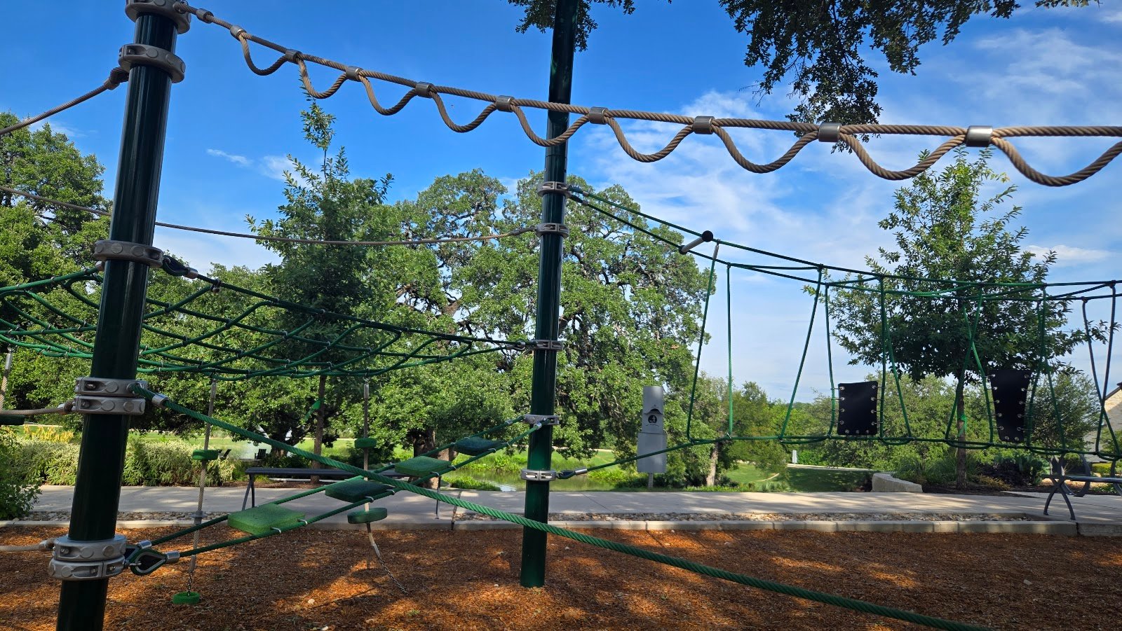 playground-at-the-grove-3
