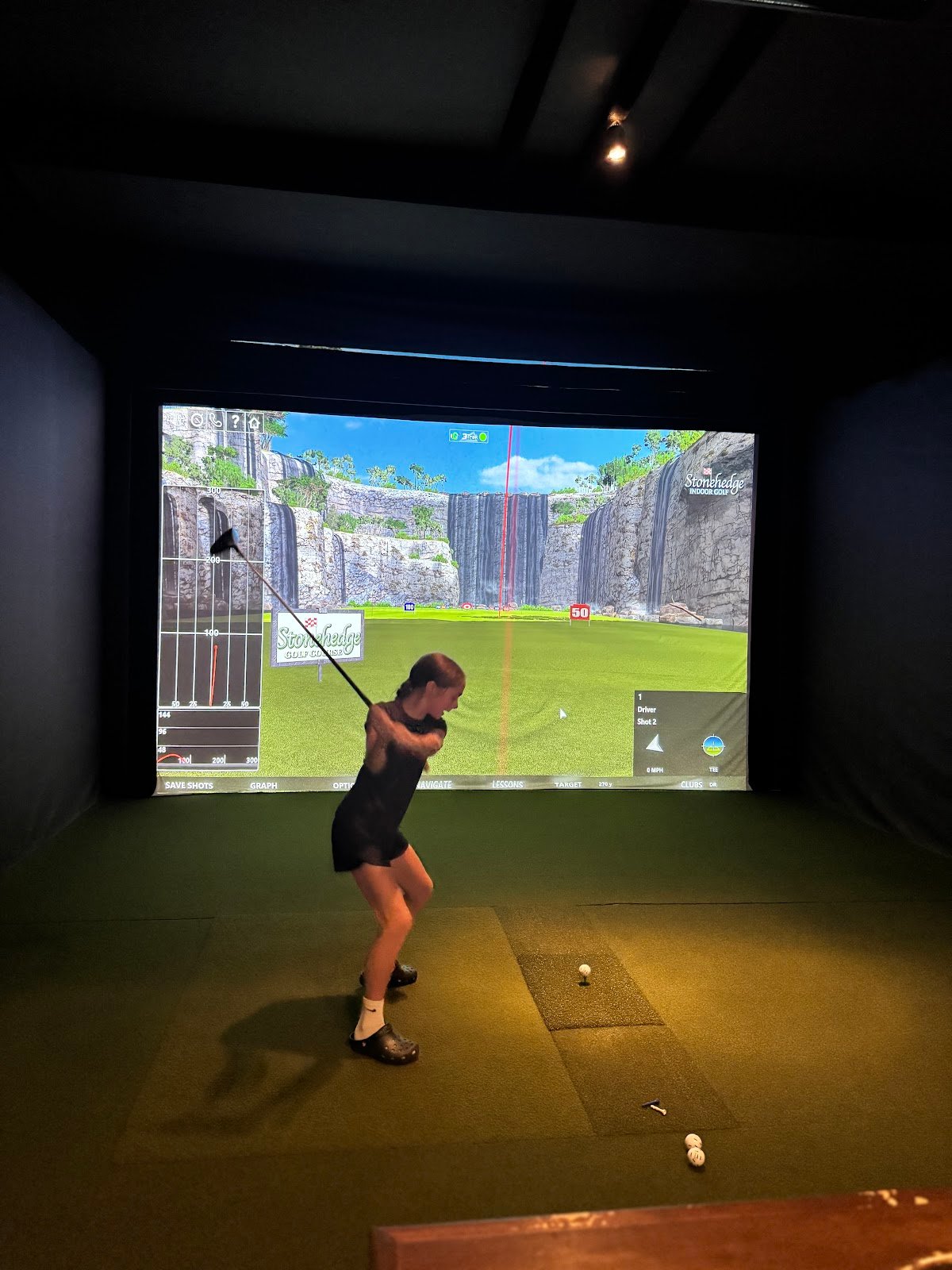 stonehedge-indoor-golf-1