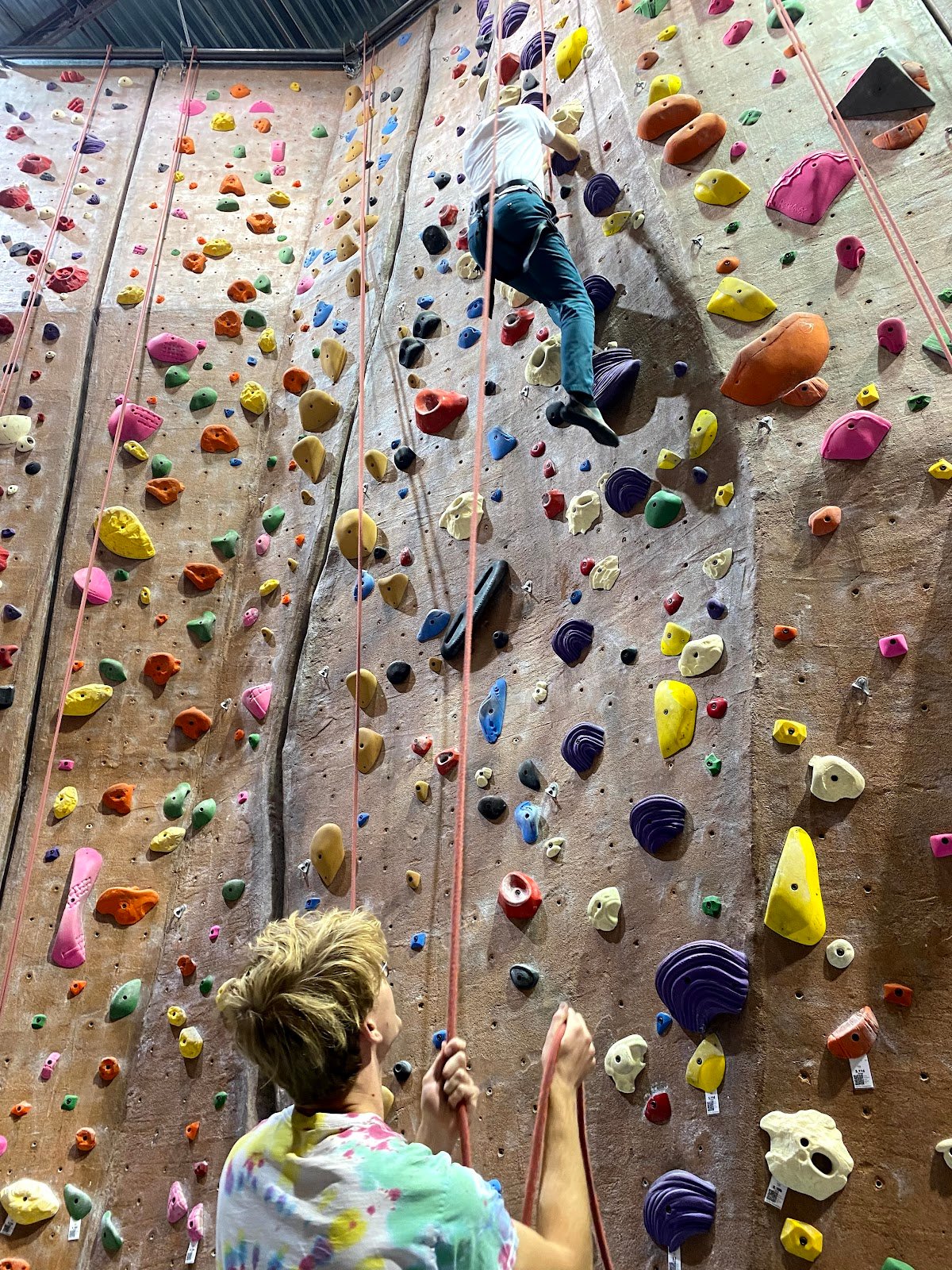 the-quarry-indoor-climbing-center-2