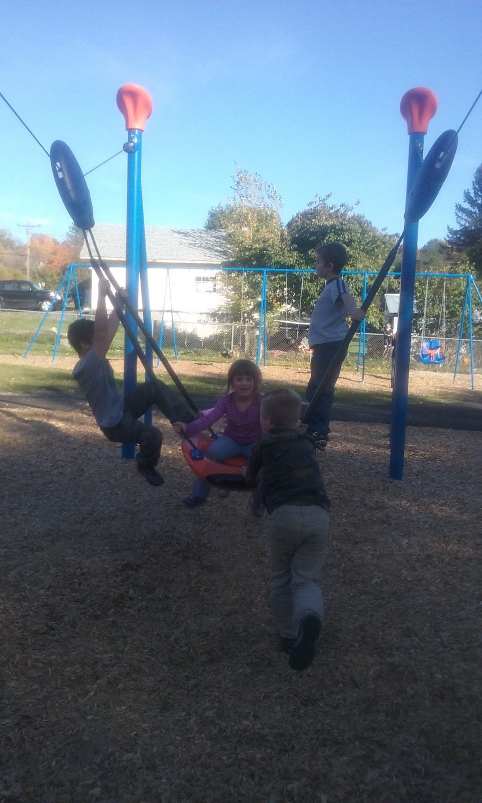 trow-hill-playground-2