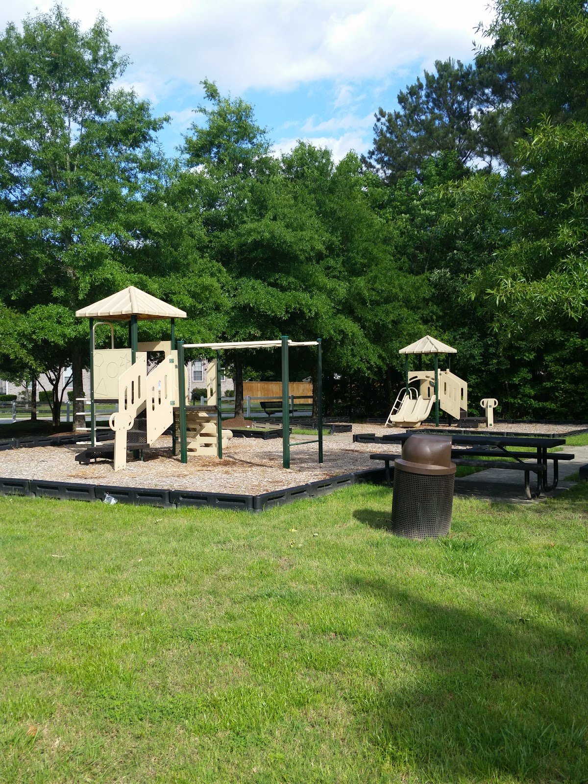 woodlands-of-nansemond-playground-1